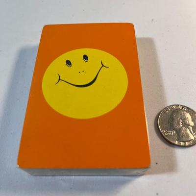 VINTAGE 1970â€™S PLAYING CARDS SMILEY FACE