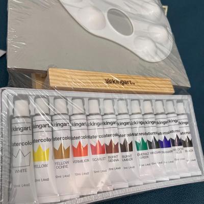 WATER COLOR PAINT SET-EASEL, PAINTS, BOARDS, BRUSHES