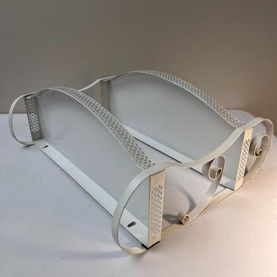 VINTAGE ALL METAL BATHROOM SHELF SCROLL DESIGN