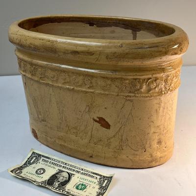 PRETTY HEFTY CLAY TUSCAN STYLE PLANTER POT