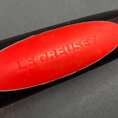 LE CREUSET WINE BOTTLE CORK SCREW