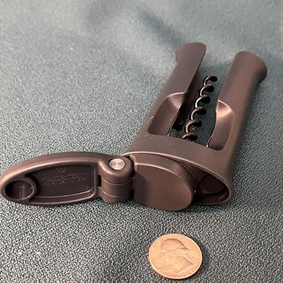 JOSEPH FOLD AWAY CRANK STYLE CORK SCREW