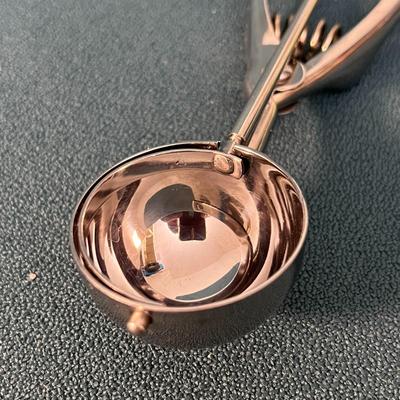 SQUEEZE COOKIE DOUGH SCOOPER WELL MADE