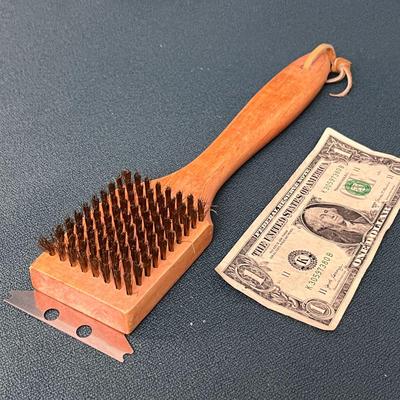 GRILL SCRAPER CLEANER TOOL w/ BRASS BRISTLE BRUSH