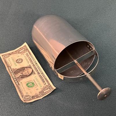 PANCAKE BATTER DISPENSER