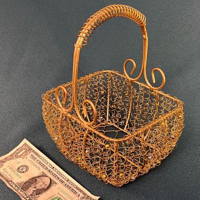 GOLD WIRE AND BALL DECORATIVE BASKET