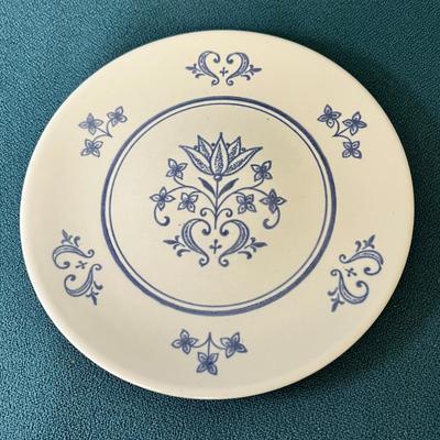 PETITE BLUE AND WHITE STONE WARE PLATES X 2