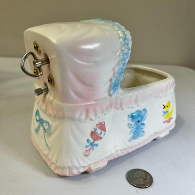 VINTAGE CERAMIC BASSINET MUSICAL PLANTER