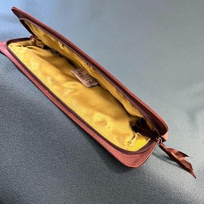 EMBROIDERED SEQUINED CLUTCH PURSE 