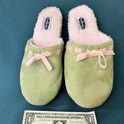 LADIES SLIP-ON SLIPPERS by BEN BERGER