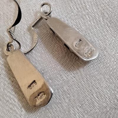 Vintage Onyx and Mother of Pearl 925 Earrings