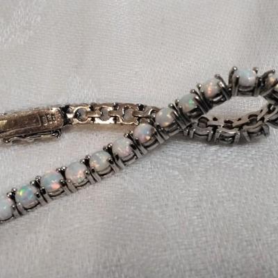 Stunning Opal 7.5" 925 Bracelet
