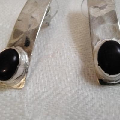 Willie Saiz Navajo Silversmith Sugilite Hammered 925 Earrings