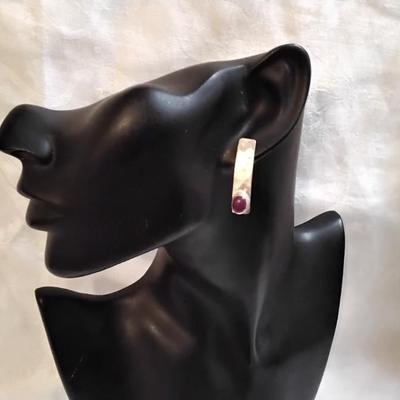 Willie Saiz Navajo Silversmith Sugilite Hammered 925 Earrings