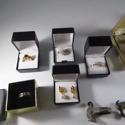 Assorted Fashion Jewelry