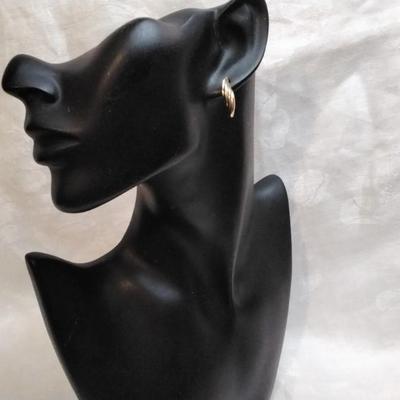 Vintage Sculpted Textured 14K Earrings