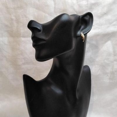Vintage Sculpted Textured 14K Earrings