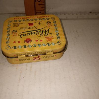 Whitman's Vintage Candy Tin Container Empty Sampler Assorted Chocolates 1.75 Oz