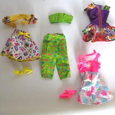 Nice Lot of Barbie Clothes, Have Labels