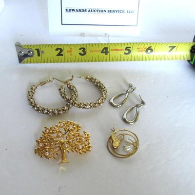 Lot of Modern Jewelry, Butterfly Pin, Tree of Life Pin