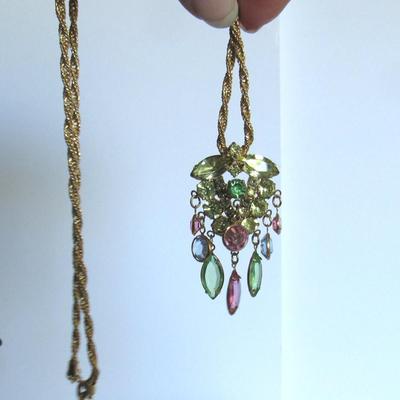 Lot 321: Pretty Multi Colored Necklace, Sturdy Chain