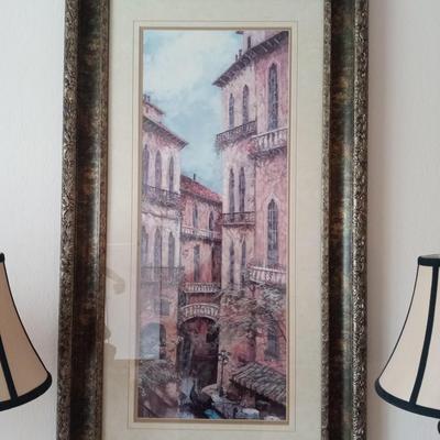 2 MATCHING LAMPS AND A FRAMED PICTURE