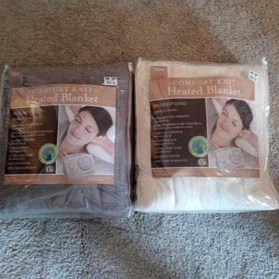 NEW TWIN SIZE HEATED BLANKETS
