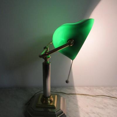 Desktop Lamp with Rotating Glass Shade