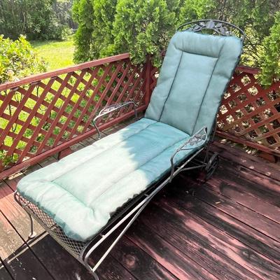 Black Metal Chaise Lounge With Wheels ~ And Side Table