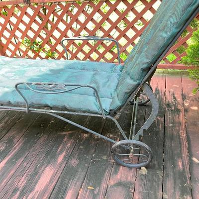Black Metal Chaise Lounge With Wheels ~ And Side Table