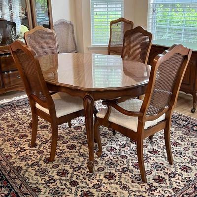French Provincial Dining Room Table Set ~ *Read Details