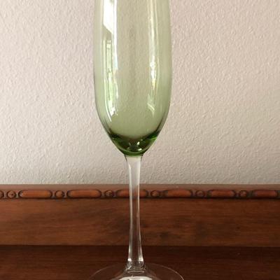 Set of (8) beautiful pale green champagne flutes glasses
