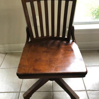 Swivel oak bankers chair