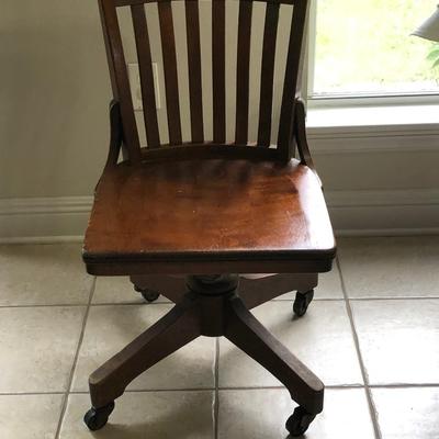 Swivel oak bankers chair