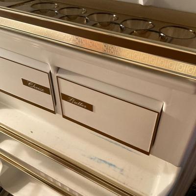 Hotpoint Refrigerator/ Freezer works great