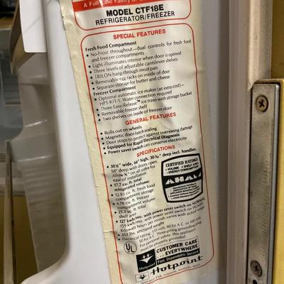 Hotpoint Refrigerator/ Freezer works great