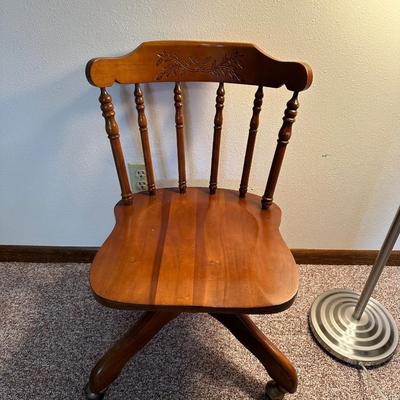 VINTAGE SOLID WOODEN DESK CHAIR AND FLOOR LAMP