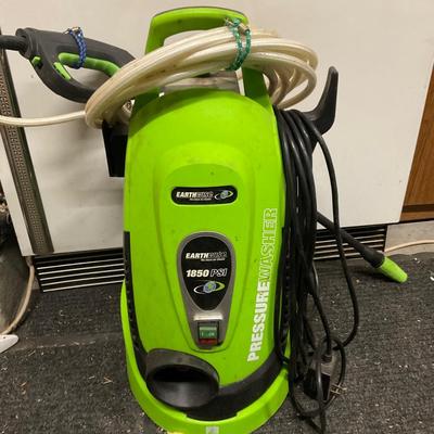 EarthWise 1850 Psi Power Washer.