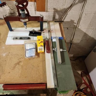 Frame Co. Bench Master Woodworking & Craft & Hobby Mat Cutter Model 250