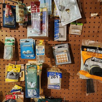 Workshop tools Peg Board Section Right Side Lot 261 WYSIWYG