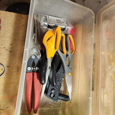 Workshop Left Pegboard and Items on top of Bench. Snap on Drivers tools