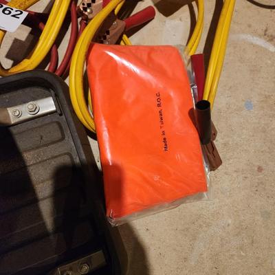 2 sets Jumper Cables Orange Poncho Roll around shop Seat