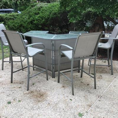 765 Outdoor Aluminum Bar with 5 Barstools