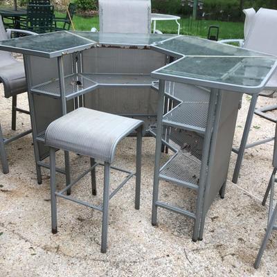 765 Outdoor Aluminum Bar with 5 Barstools