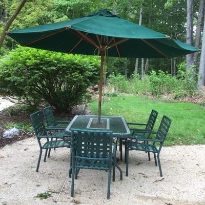 767 Custom Mosaic Outdoor Table with 5 chairs and Umbrella