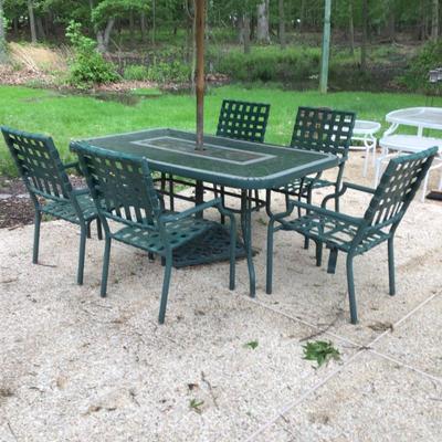 767 Custom Mosaic Outdoor Table with 5 chairs and Umbrella