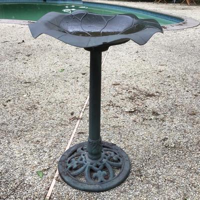 806 Black Resin Bird Bath