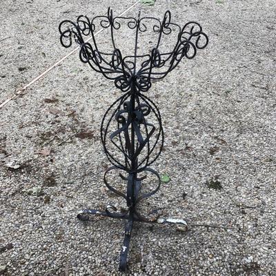 808 Vintage Metal Filigree Pedestal Plant Stand