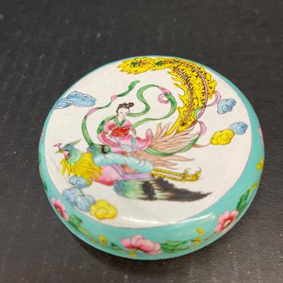 Canton Famille Enamel Trinket Box