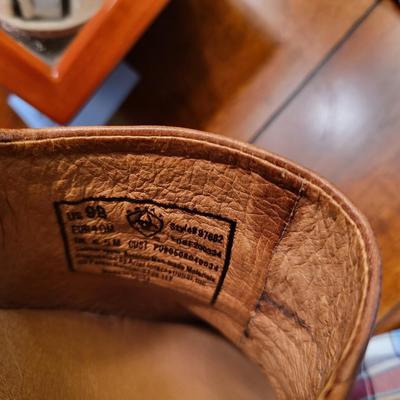 Size 9 Ariat shoes